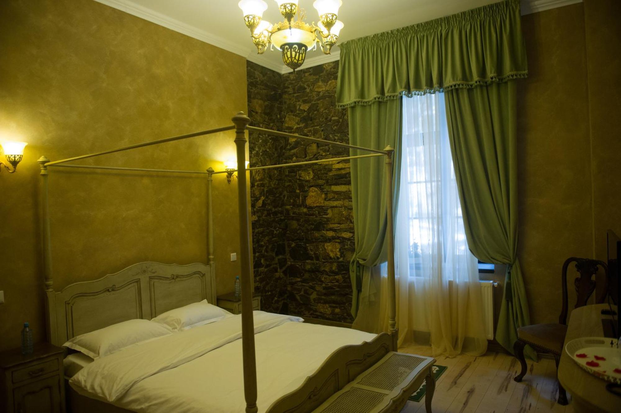 Hotel Regal 1880 Sinaia Zimmer foto